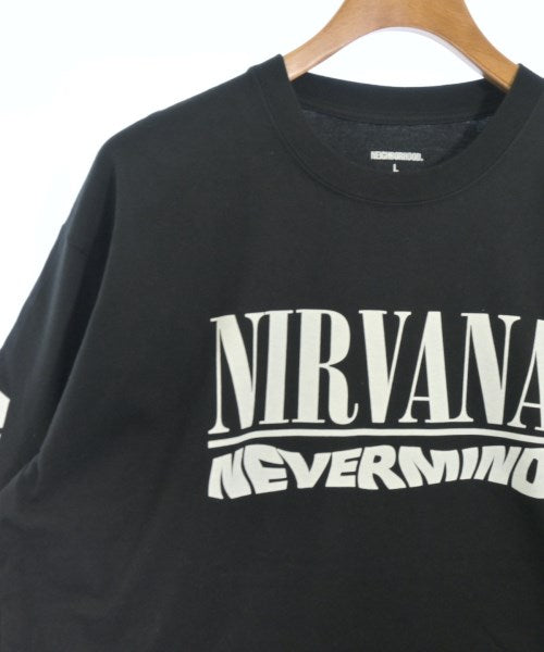 NEIGHBOR HOOD เสื้อยืด/เสื้อท็อปส์
