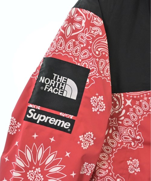 Supreme เสื้อพาร์กาภูเขา
