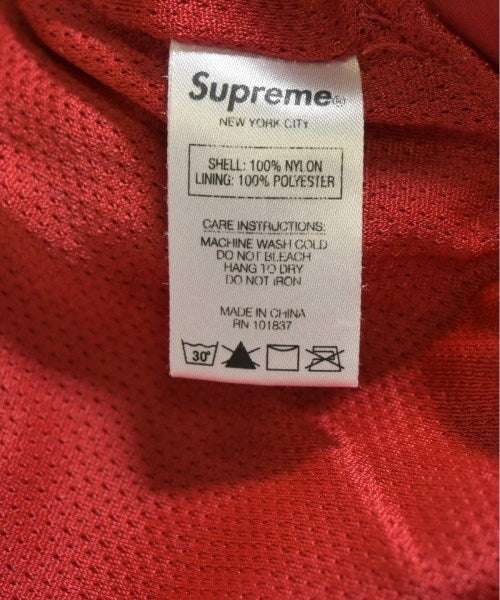 Supreme กางเกงขาสั้น