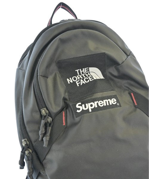 Supreme เป้สะพายหลัง