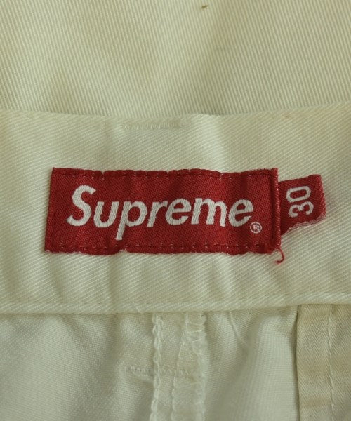 Supreme กางเกงขาสั้น