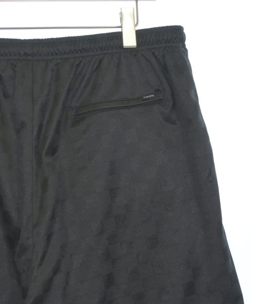 Supreme กางเกงขาสั้น