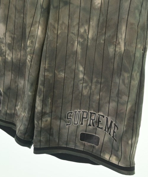 Supreme กางเกงขาสั้น