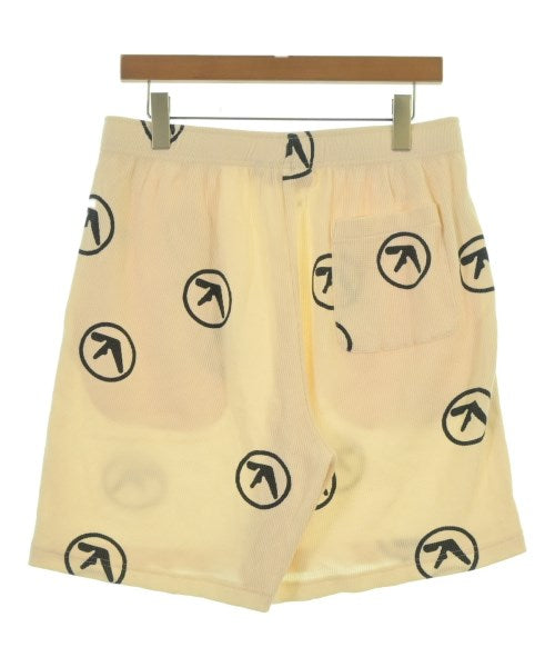 Supreme กางเกงขาสั้น