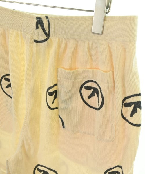 Supreme กางเกงขาสั้น