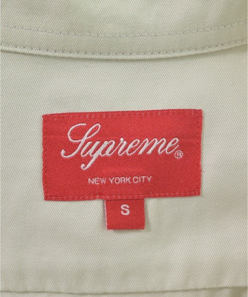 Supreme เสื้อลำลอง