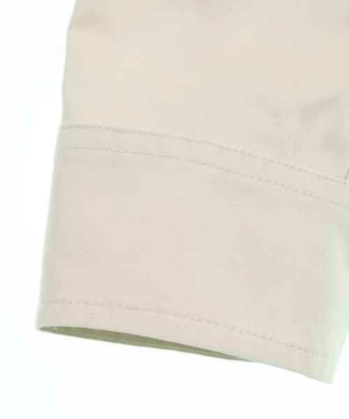 Supreme เสื้อลำลอง