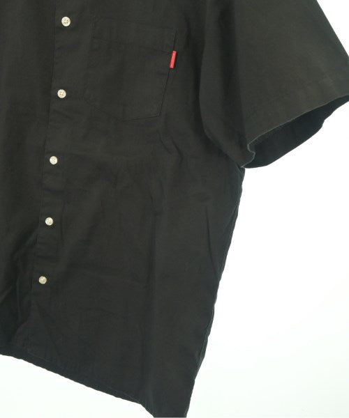 Supreme เสื้อลำลอง