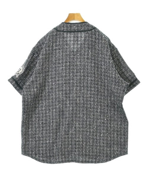 Supreme เสื้อลำลอง