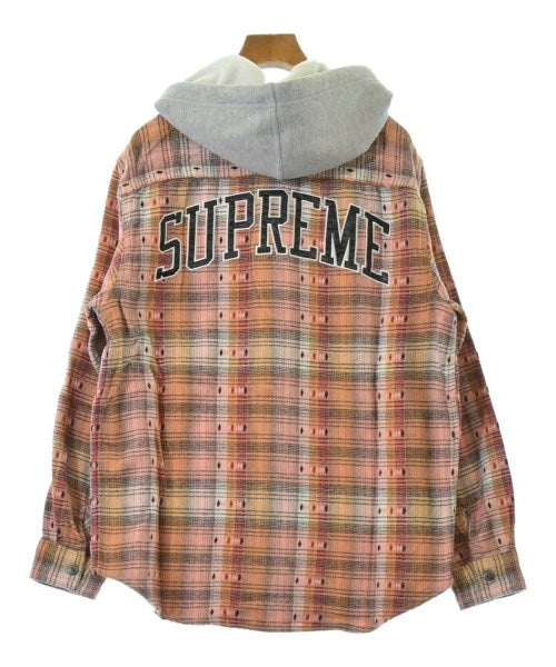 Supreme เสื้อลำลอง