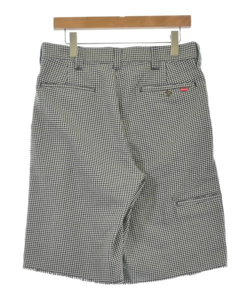 Supreme กางเกงขาสั้น