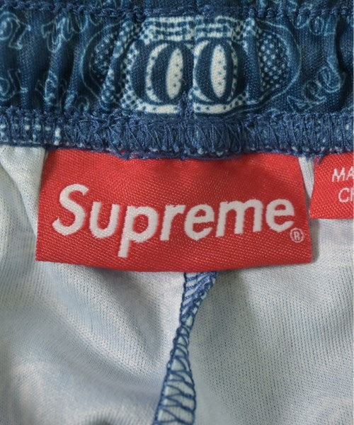 Supreme กางเกงขาสั้น