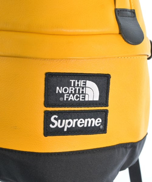 Supreme เป้สะพายหลัง