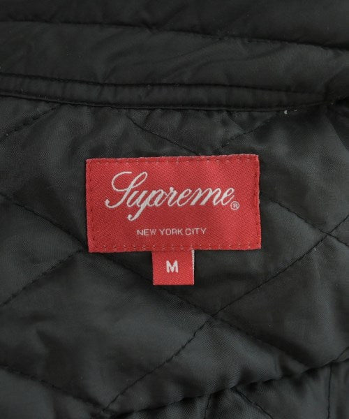 Supreme เสื้อลำลอง