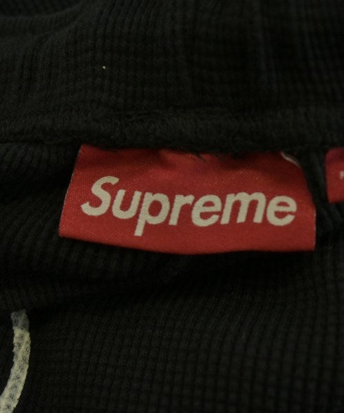 Supreme กางเกงขาสั้น
