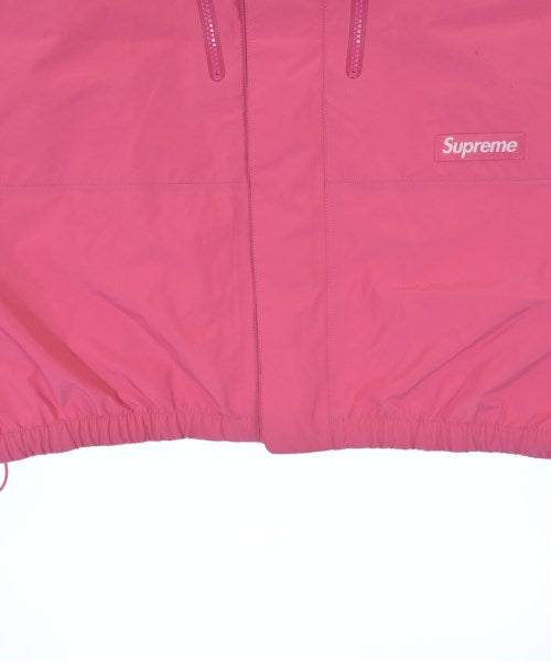 Supreme เสื้อพาร์กาภูเขา