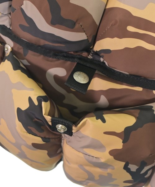 Supreme กระเป๋าถือขนาดใหญ่