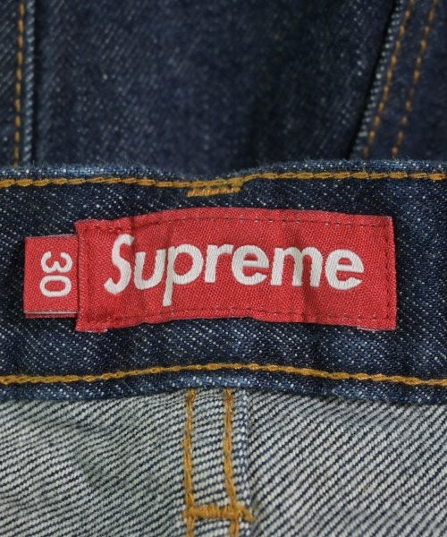 Supreme กางเกงขาสั้น