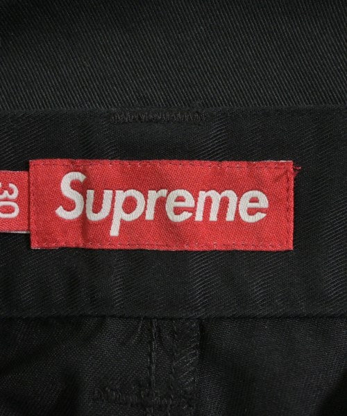 Supreme กางเกงขาสั้น