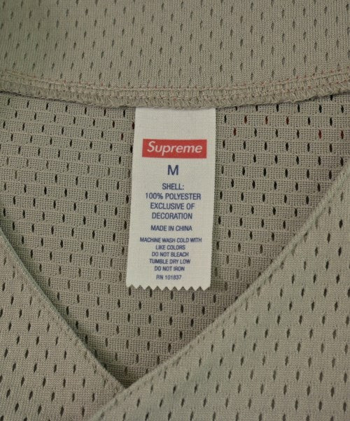 Supreme เสื้อลำลอง