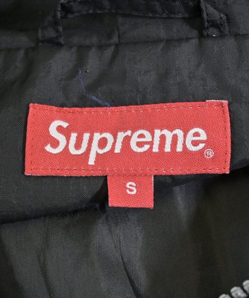 Supreme เสื้อพาร์กาภูเขา