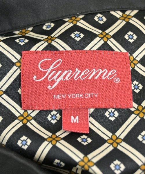 Supreme เสื้อลำลอง