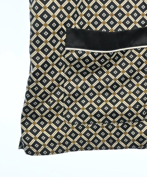 Supreme เสื้อลำลอง