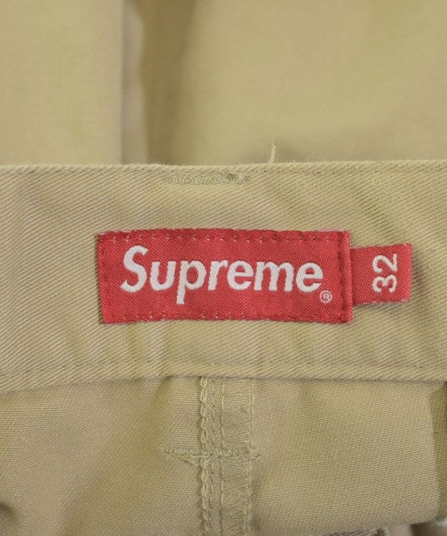 Supreme กางเกงขาสั้น