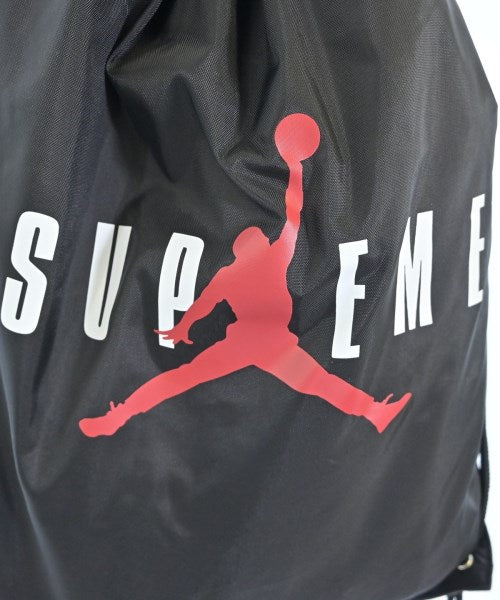 Supreme เป้สะพายหลัง