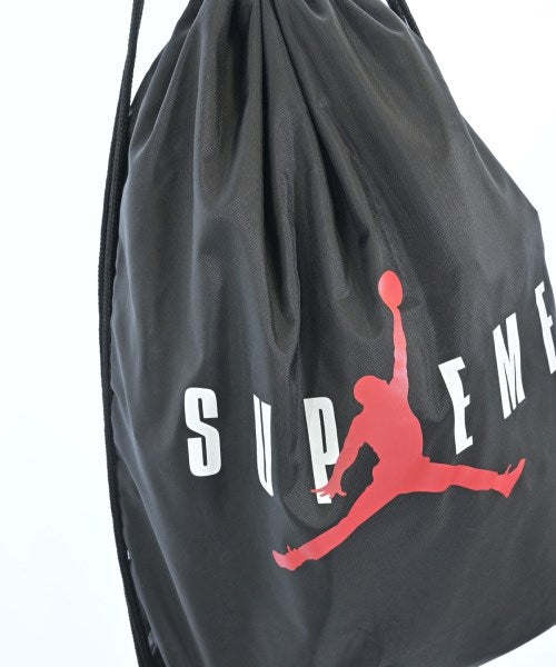 Supreme เป้สะพายหลัง