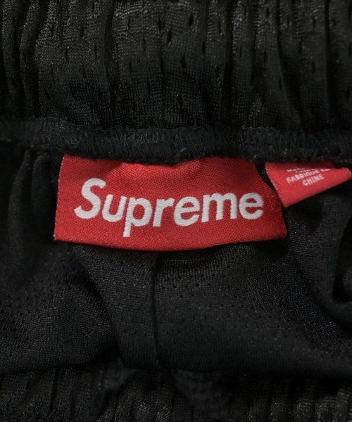 Supreme กางเกงขาสั้น