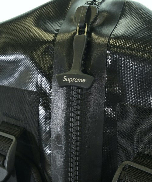 Supreme กระเป๋าใส่อุปกรณ์ขนาดใหญ่