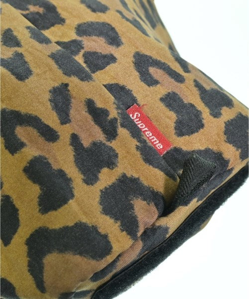 Supreme กระเป๋าสะพาย