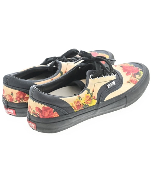 Supreme รองเท้าผ้าใบ