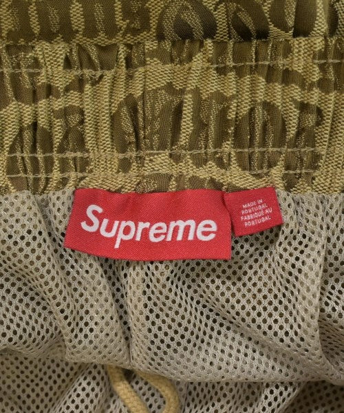 Supreme กางเกงขาสั้น