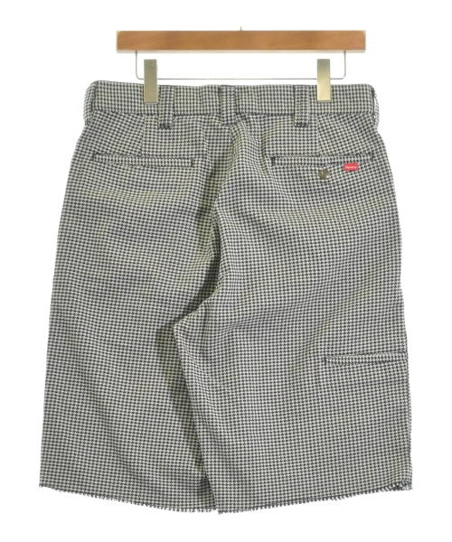 Supreme กางเกงขาสั้น