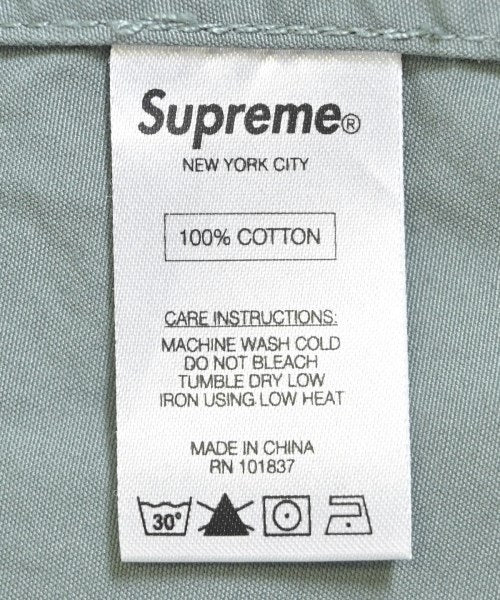 Supreme เสื้อกันฝน