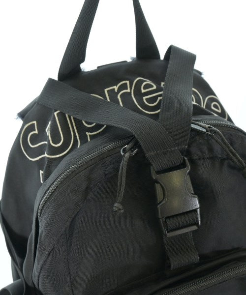 Supreme เป้สะพายหลัง