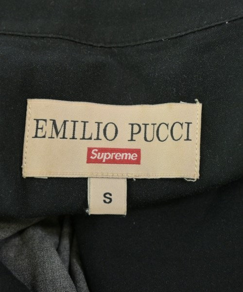 Supreme เสื้อลำลอง
