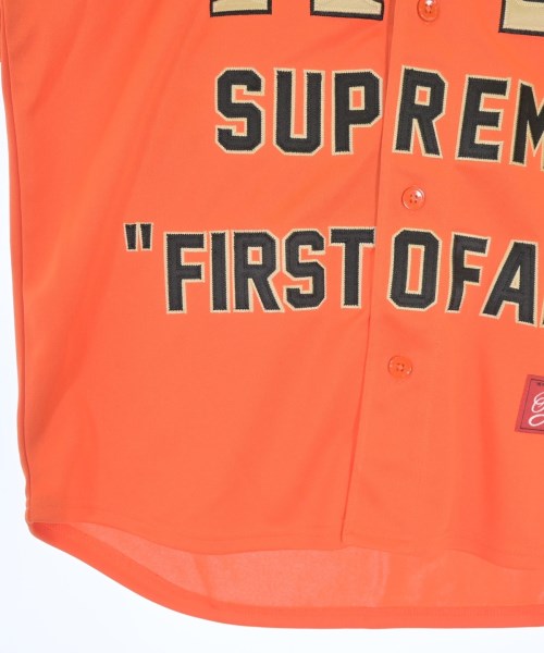 Supreme เสื้อลำลอง