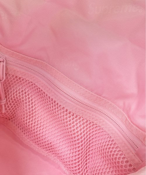 Supreme กระเป๋าสะพาย
