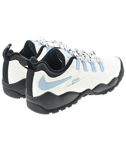 Supreme รองเท้าผ้าใบ