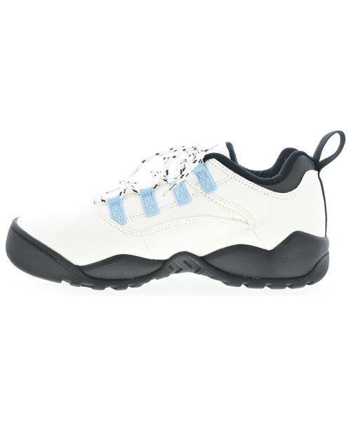 Supreme รองเท้าผ้าใบ