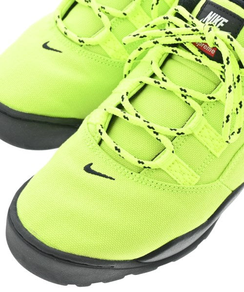 Supreme รองเท้าผ้าใบ