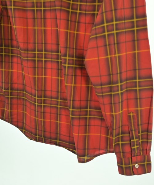 Supreme เสื้อลำลอง