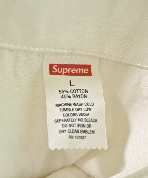 Supreme เสื้อลำลอง