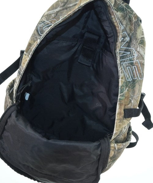 Supreme เป้สะพายหลัง