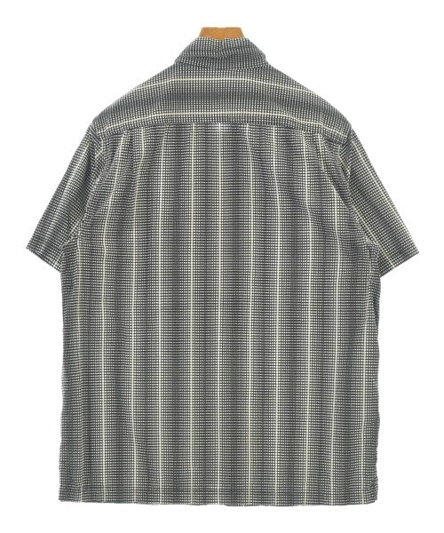 Supreme เสื้อลำลอง