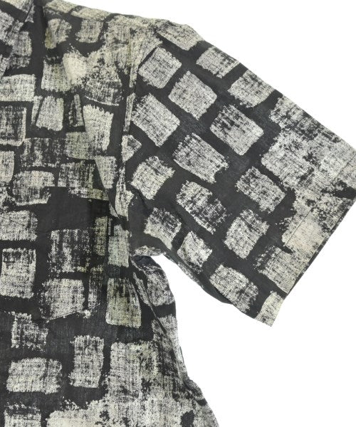 Supreme เสื้อลำลอง