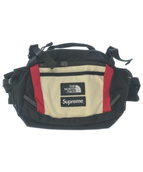 Supreme กระเป๋าสะพาย